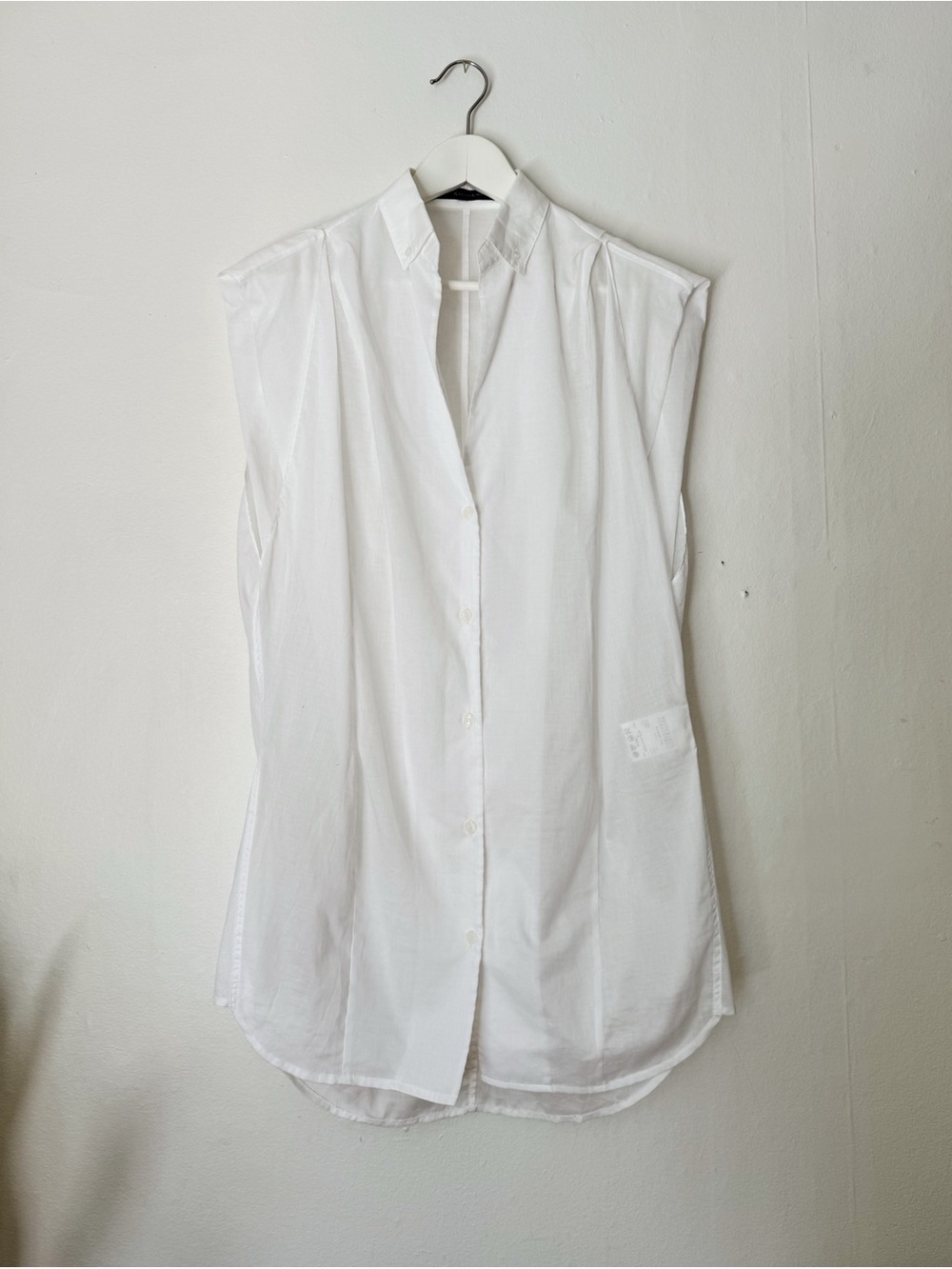 Korean Designer White Architectural Sleeveless Cotton Button-Up Shirt